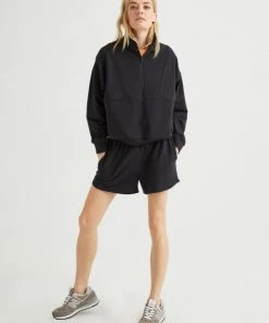 RicherPoorer Terry Sweatshort Black Clothing