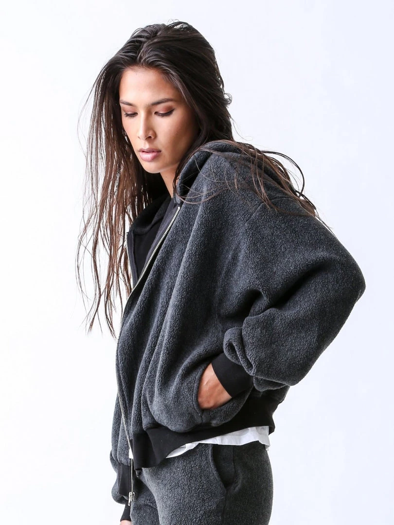 Electric & Rose Estelle Sherpa Bomber - Onyx Clothing 9 Electric & Rose Estelle Sherpa Bomber - Onyx Clothing