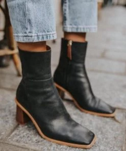 Alohas Accessories Leather West Block-Heeled Boots