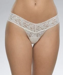 Hanky Panky Low Rise Thong - Marshmallow Clothing
