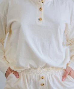 Donni Henley Long Sleeve - Creme
