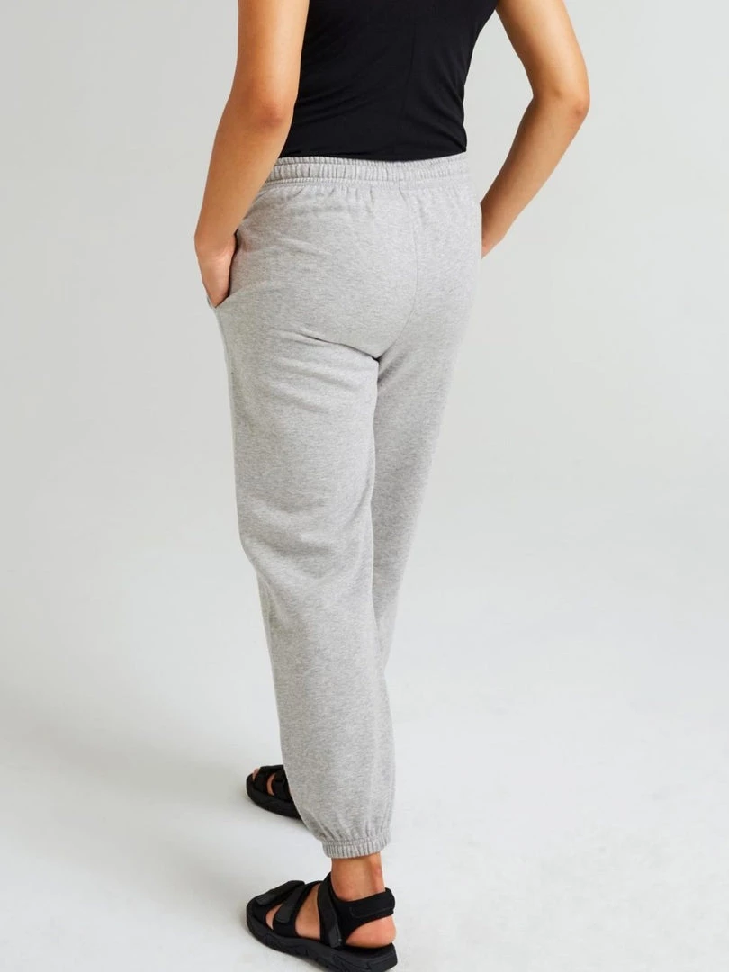 RicherPoorer Clothing Recycled Fleece Sweatpant - Heather Grey 5 RicherPoorer Clothing Recycled Fleece Sweatpant - Heather Grey