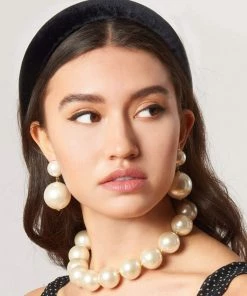 Lele Sadoughi Oversized Pearl Necklace