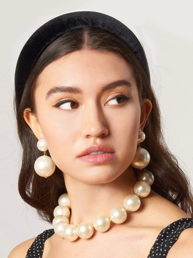 Lele Sadoughi Oversized Pearl Necklace 4 Lele Sadoughi Oversized Pearl Necklace