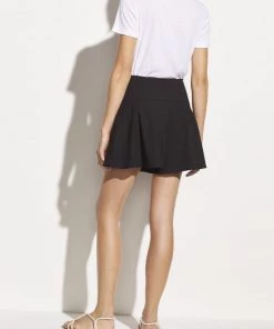 Vince Linen Flounce Shorts Clothing 8 Vince Linen Flounce Shorts Clothing